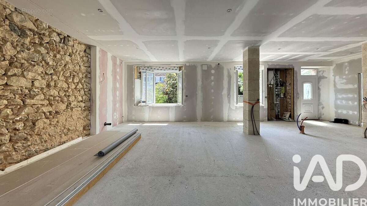 Maison 89 m² à Domats  - photo 7