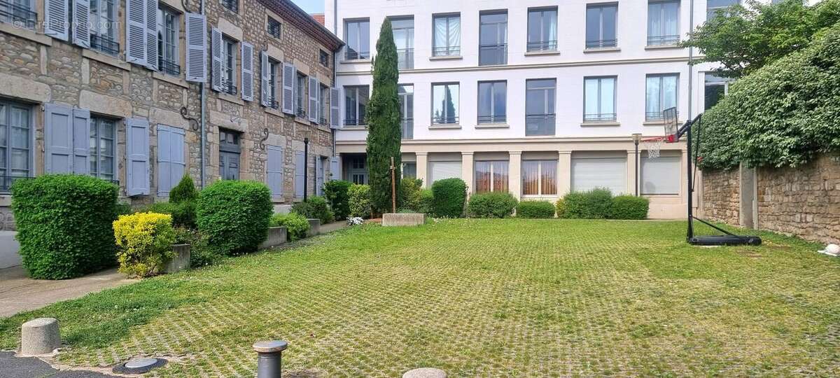 Appartement à SAINT-ETIENNE