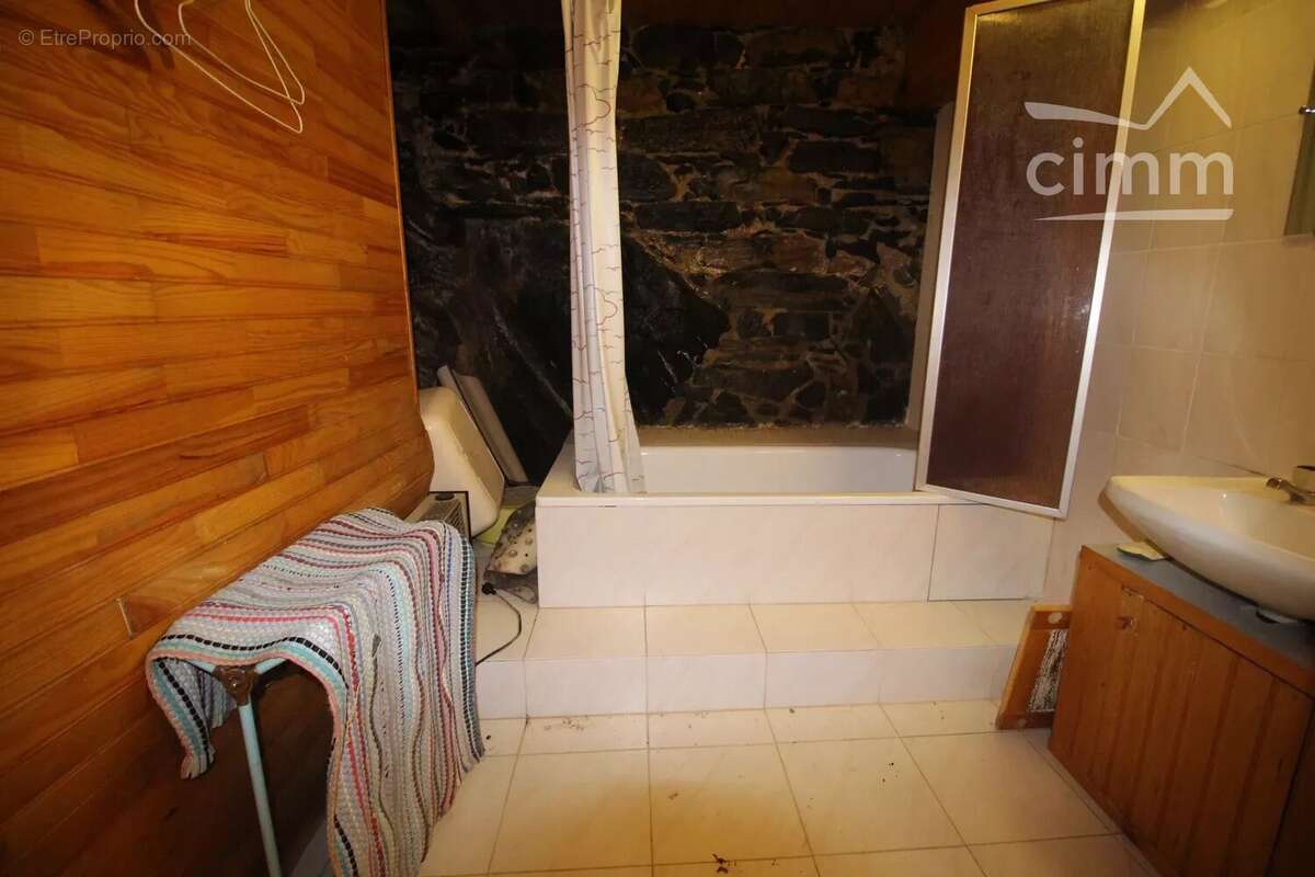 Appartement à AXAT
