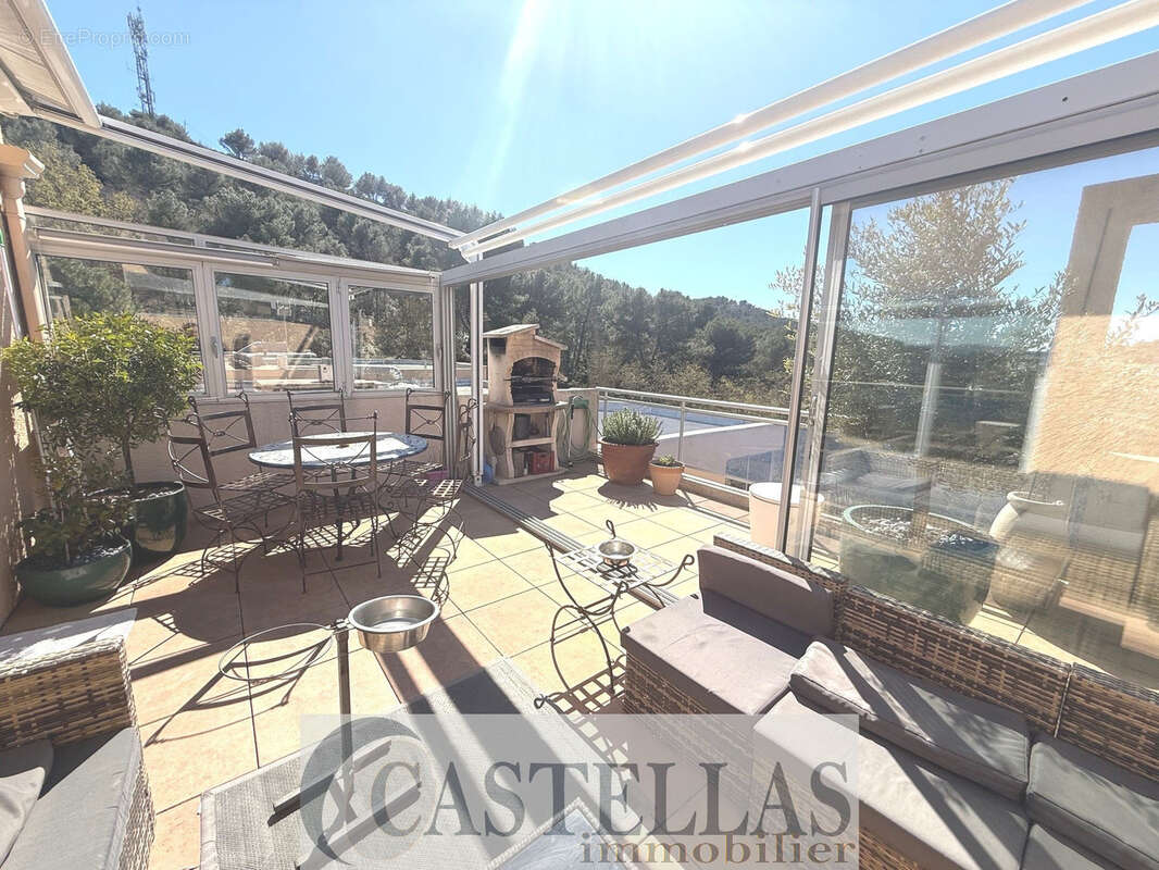 Appartement à CARNOUX-EN-PROVENCE