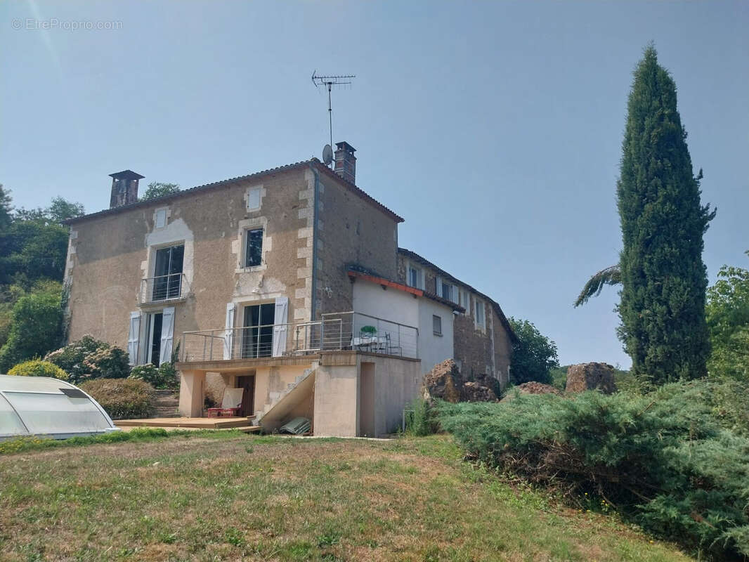 Maison à ROUMAZIERES-LOUBERT