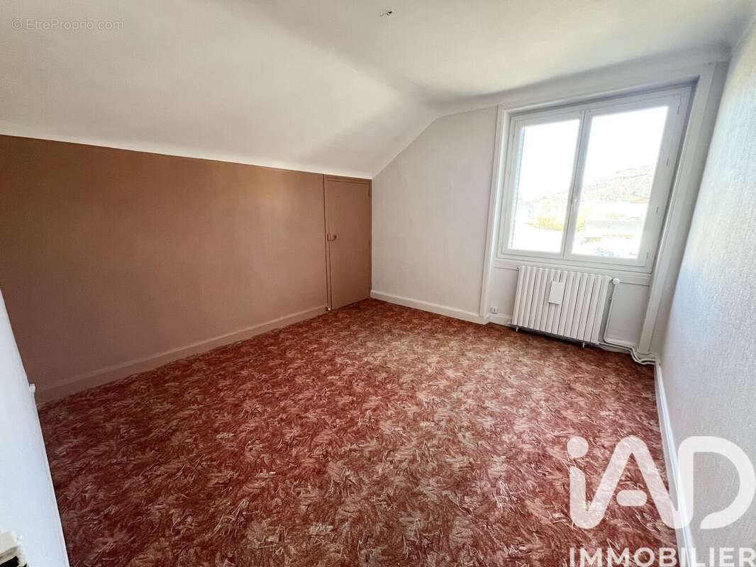 Photo 5 - Appartement à VIC-SUR-CERE