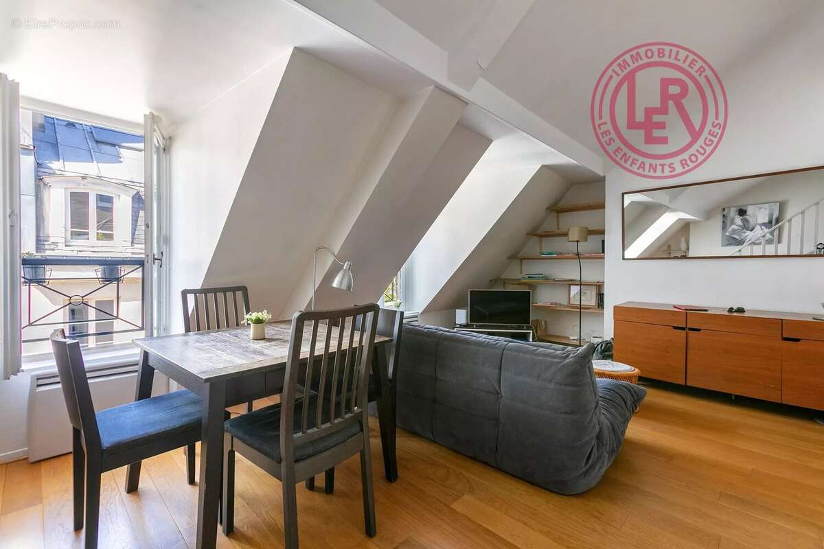 Paris 4ème - Jean Beausire - Duplex rénové en dernier étage - photo 4