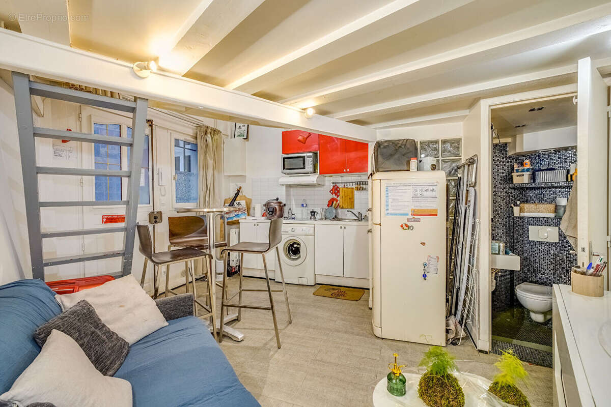 Appartement à PARIS-4E