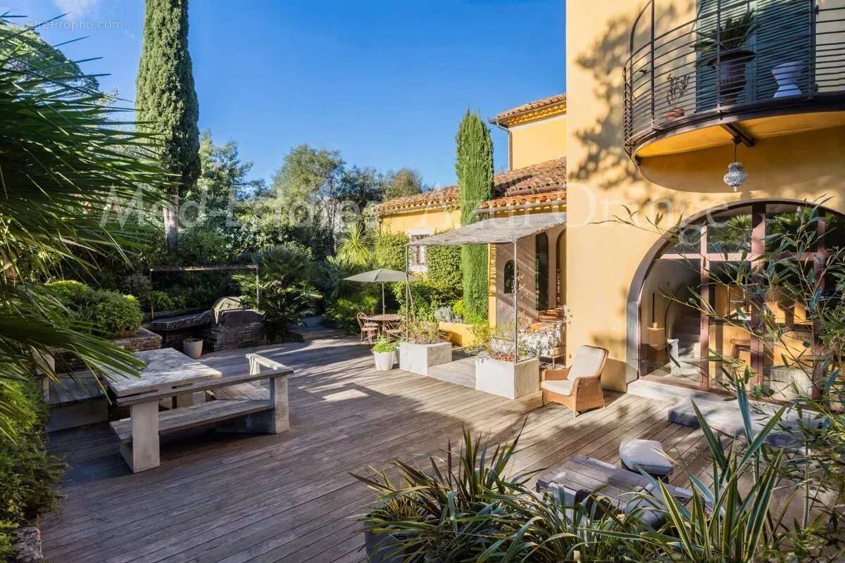 Appartement à SAINT-TROPEZ