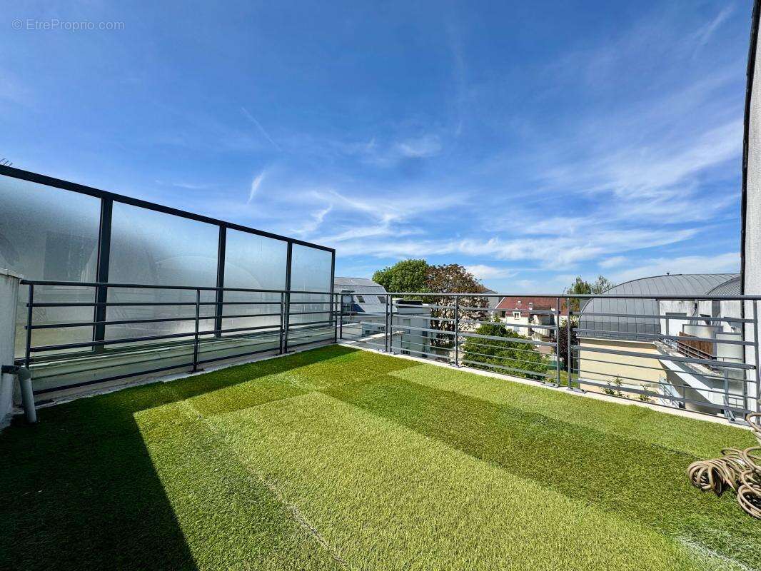 Appartement À Vendre - photo 2