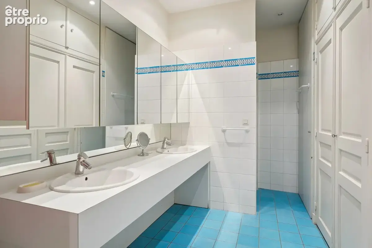 LYON 2° Ainay, Appartement de caractère 254 m² – 5 chambres – Division possible - photo 15