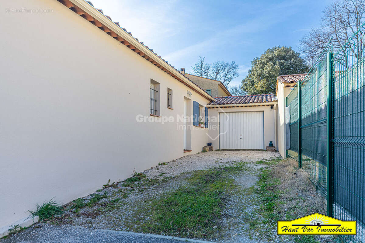 Maison à GREOUX-LES-BAINS