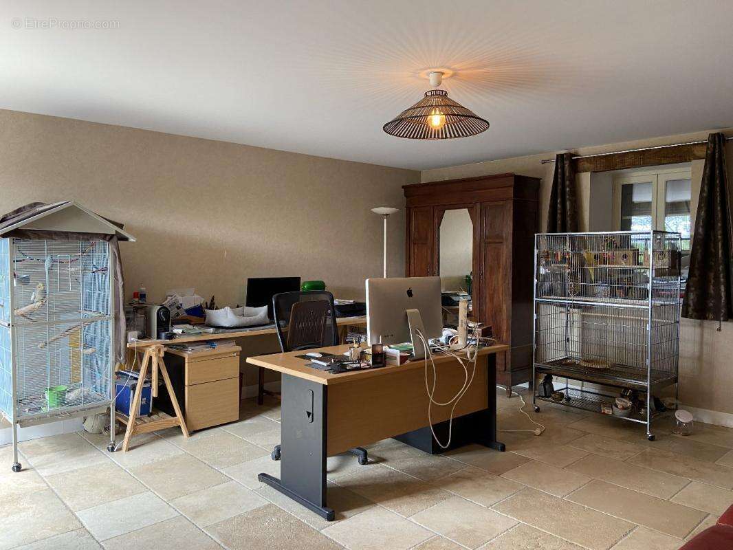 Propriété en pierre avec gîtes, piscine et vue - photo 10