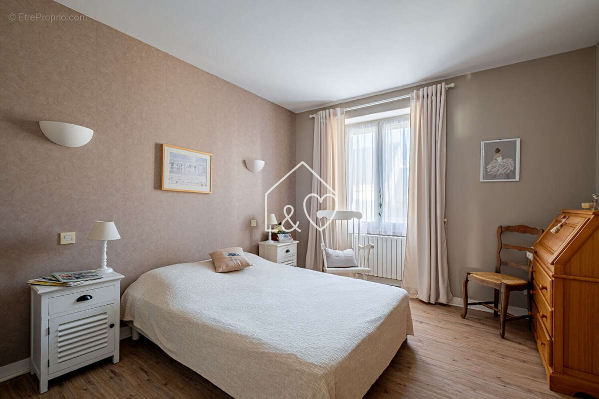 Maison à LA TURBALLE