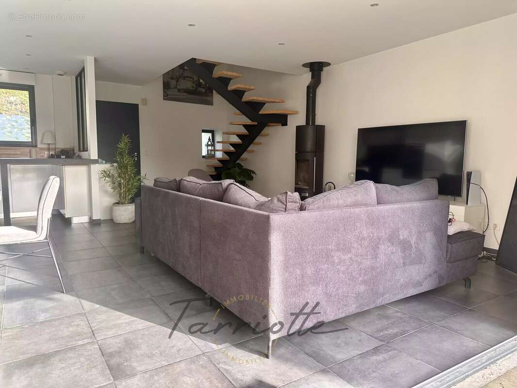 Maison à MALATAVERNE