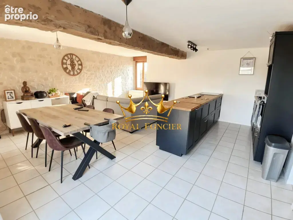Maison à THURE