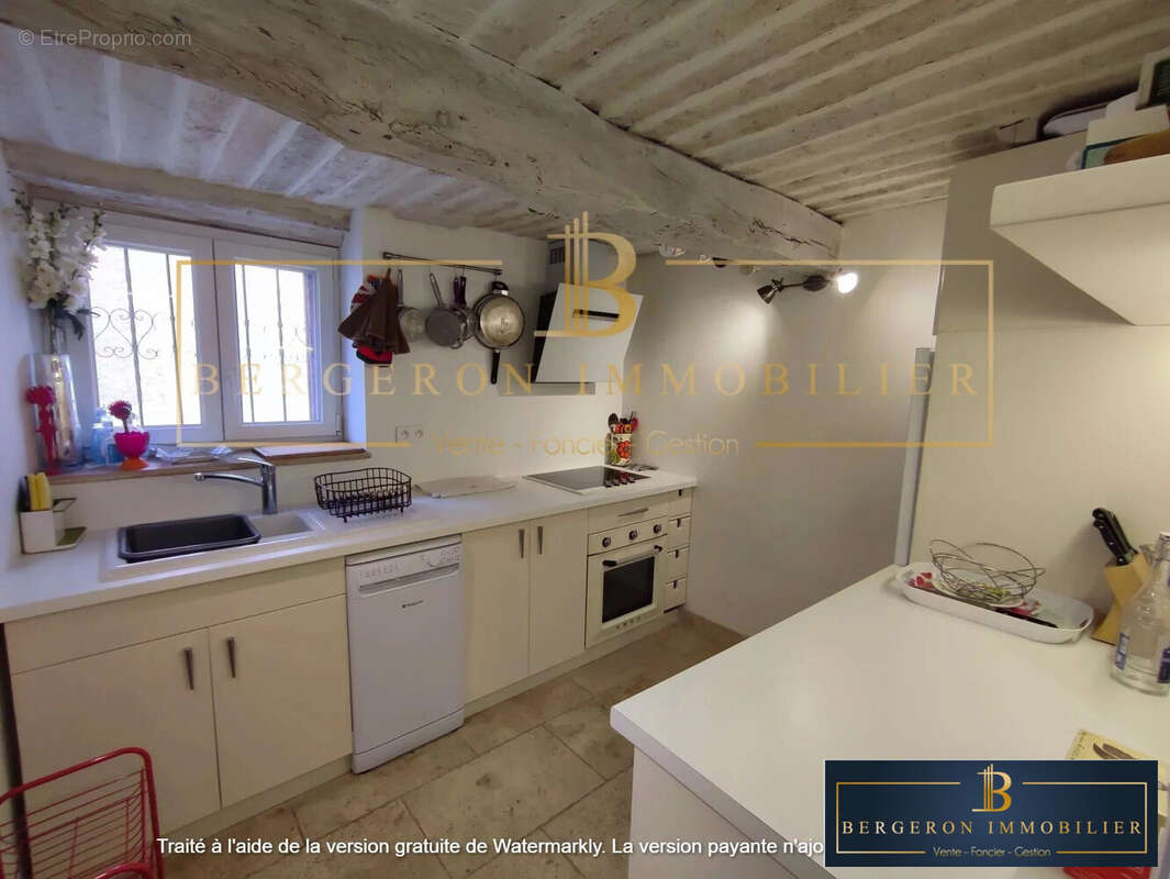 Maison à SAINT-CEZAIRE-SUR-SIAGNE