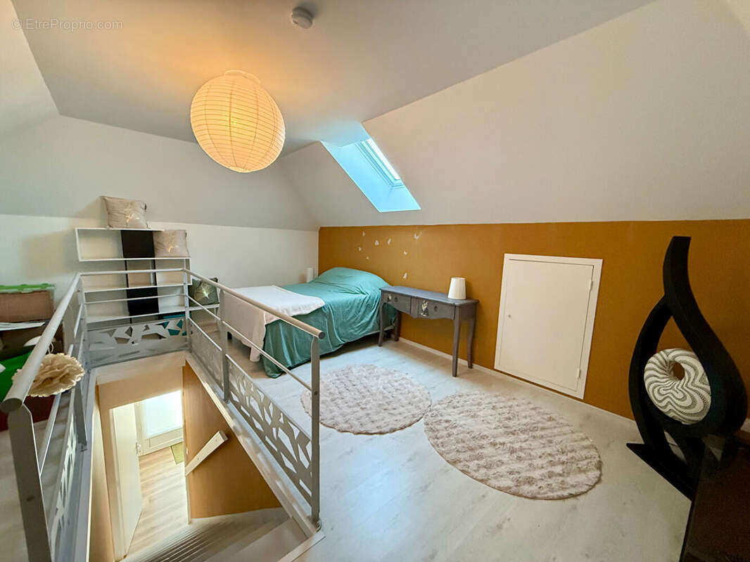 Maison à DOMPIERRE-SUR-BESBRE