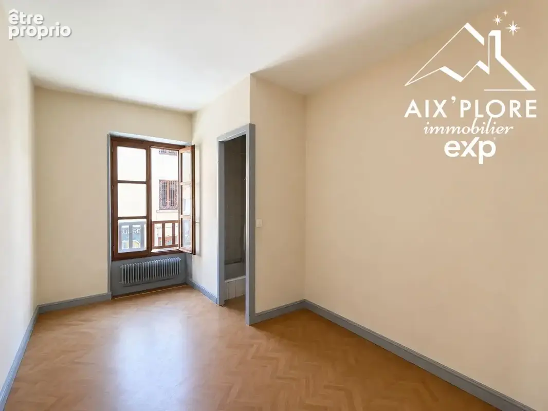 Appartement 40 m² à Saint-Jean-De-Maurienne  - photo 4