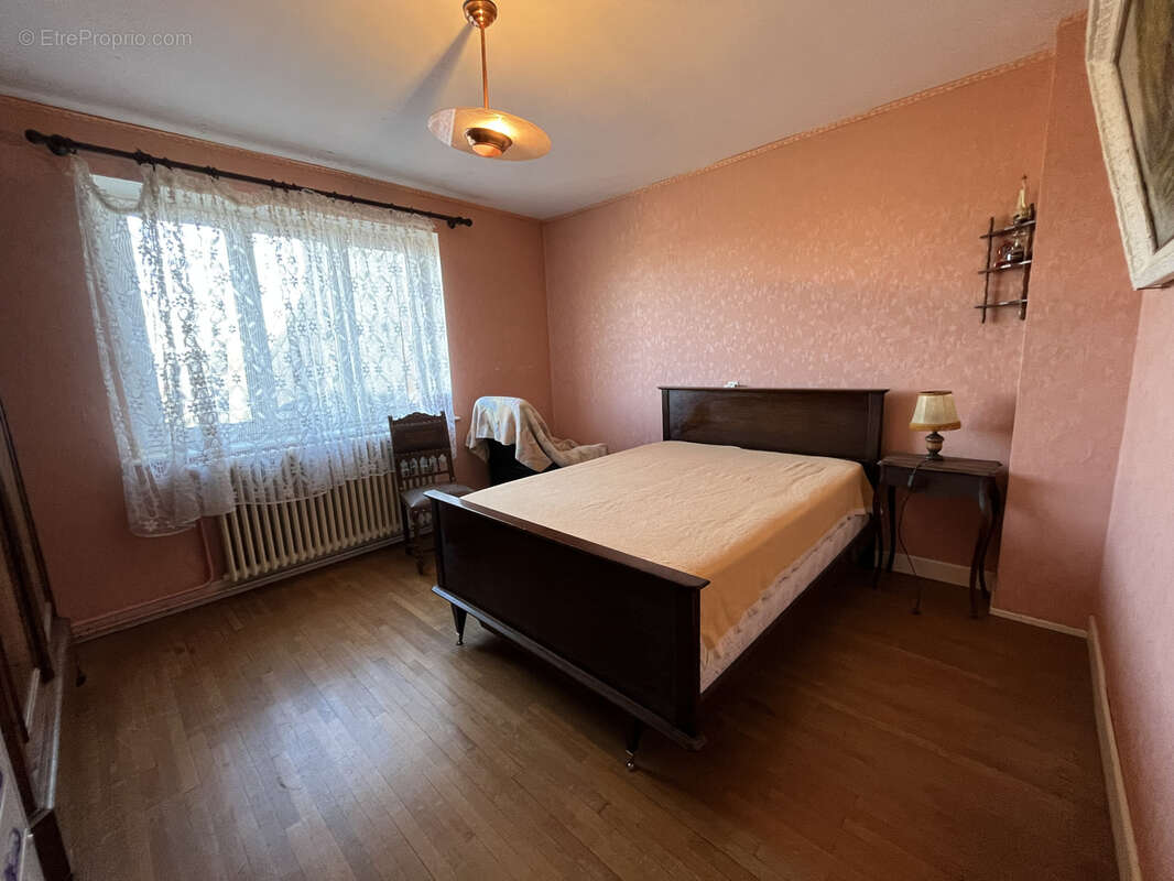 Maison à MERLES-SUR-LOISON