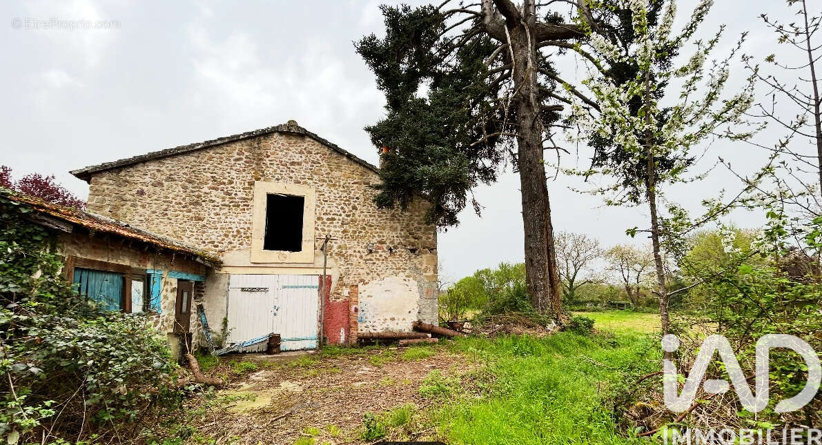 Photo 2 - Maison à BESSINES-SUR-GARTEMPE