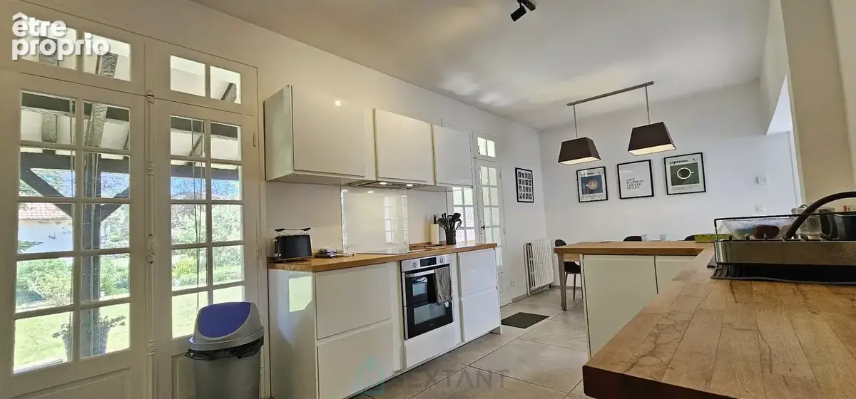 Maison 304 m² à Gourdon  - photo 8