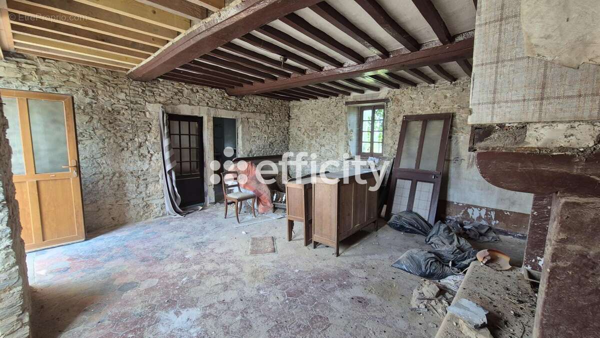 Maison à LE MOLAY-LITTRY