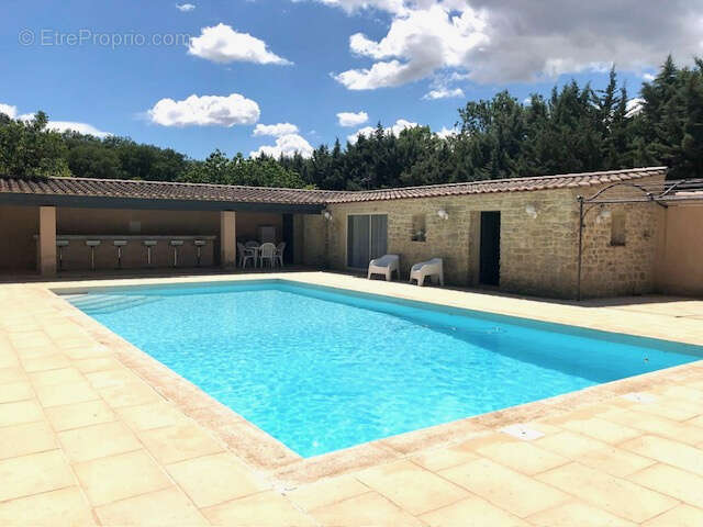 Maison à SUZE-LA-ROUSSE