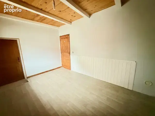 Maison mitoyenne au centre du village de GUYANS-DURNES - photo 11
