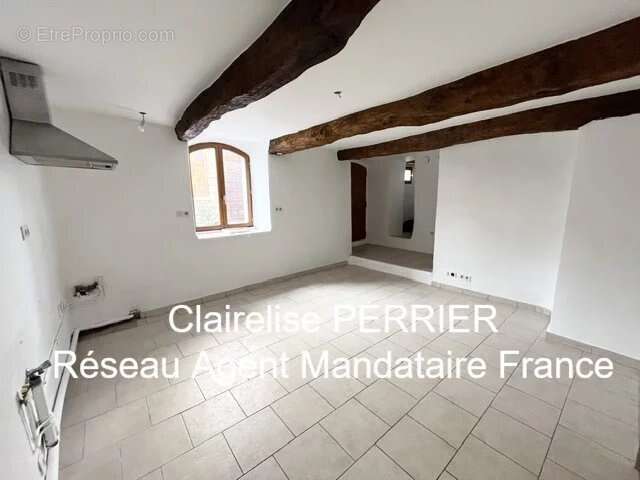 Maison à SILLANS-LA-CASCADE