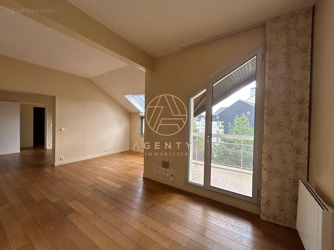 Appartement 130 m² à Nogent-Sur-Marne  - photo 3
