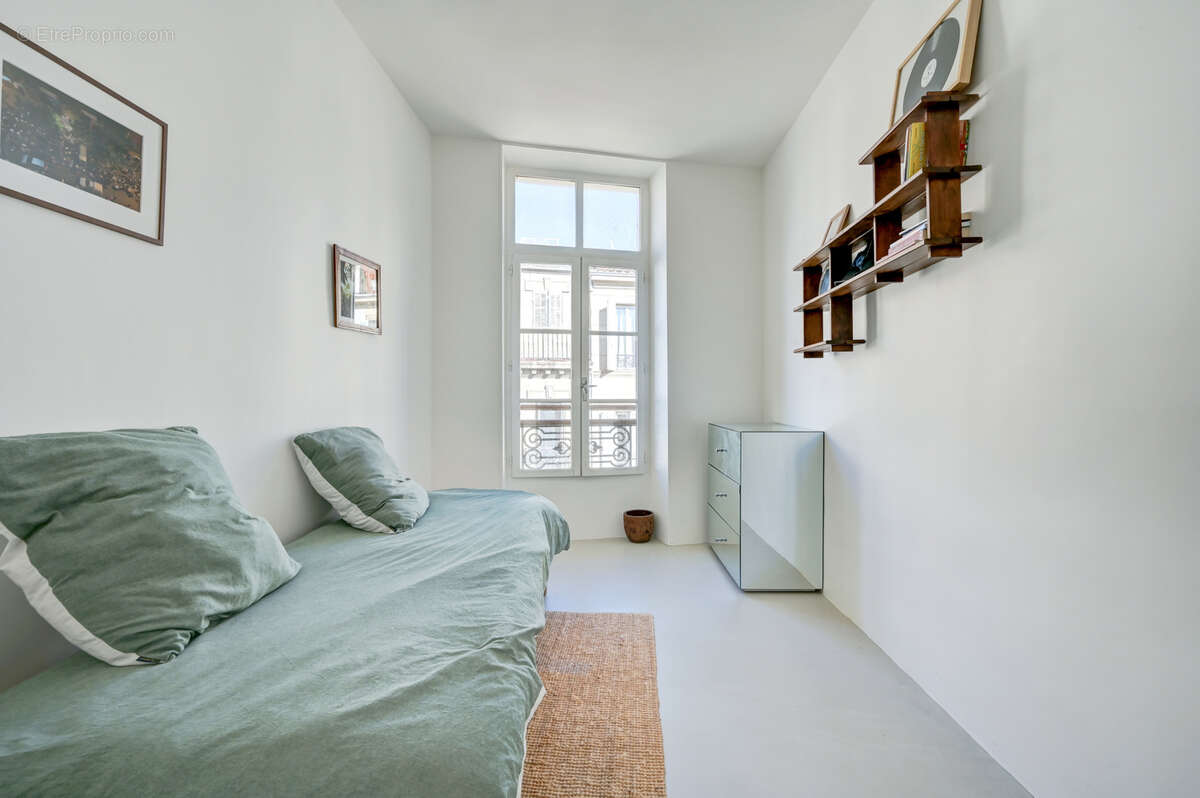 Appartement à MARSEILLE-6E