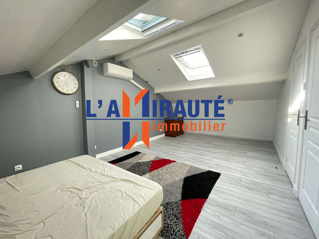 Maison à SARTROUVILLE