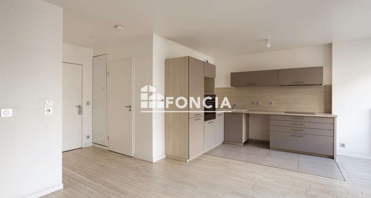 Appartement à ENGHIEN-LES-BAINS
