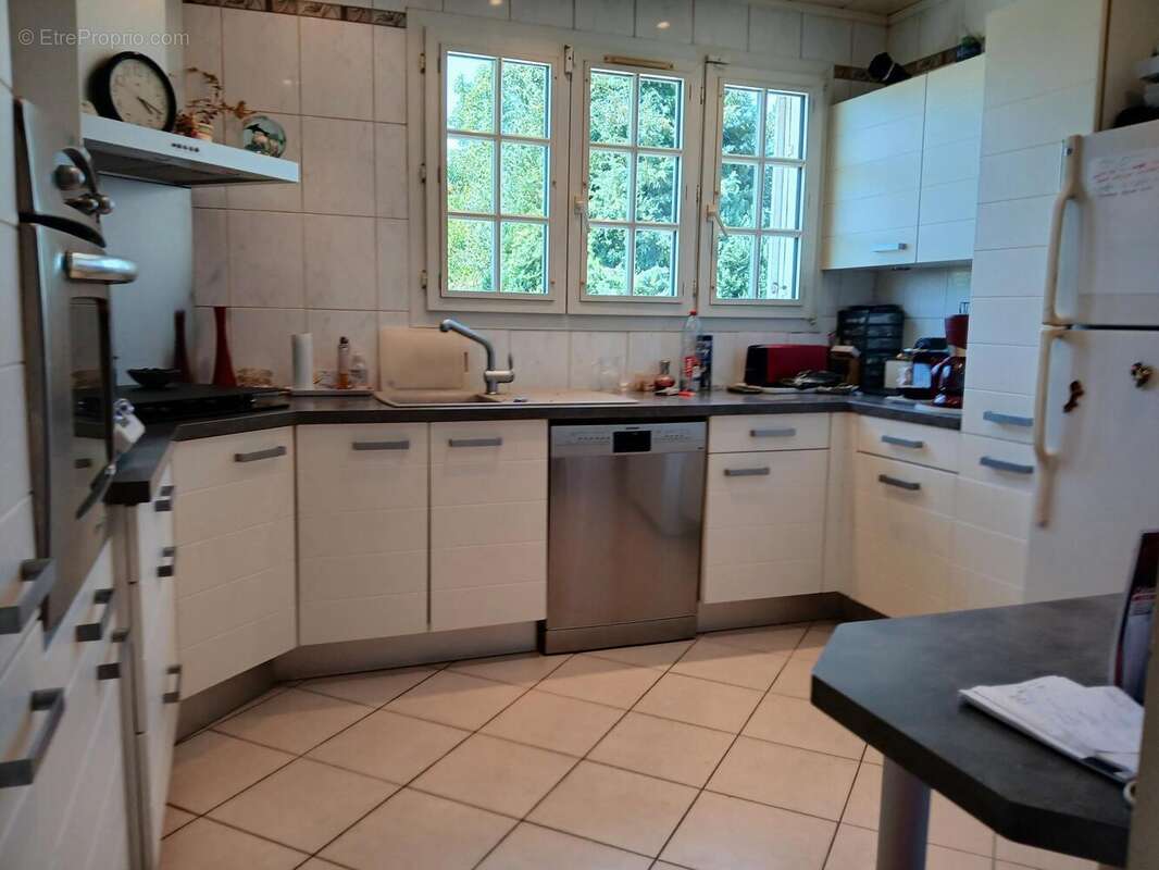 Maison 157 m² à Parville  - photo 3