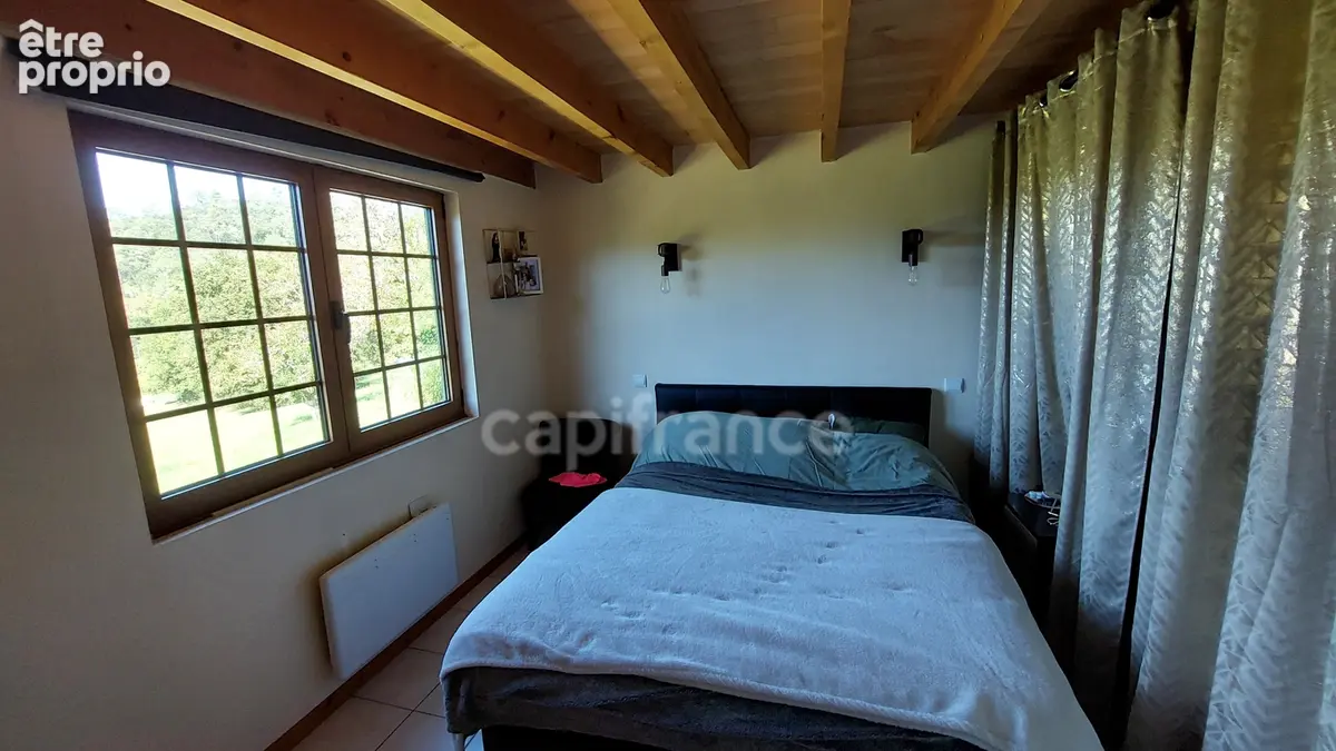 A vendre, maison de 364 m² entourée de plus de 2,5 hectares de terrain à Carsac-Aillac avec 3 gîtes meublés, une maison d'habita - photo 17