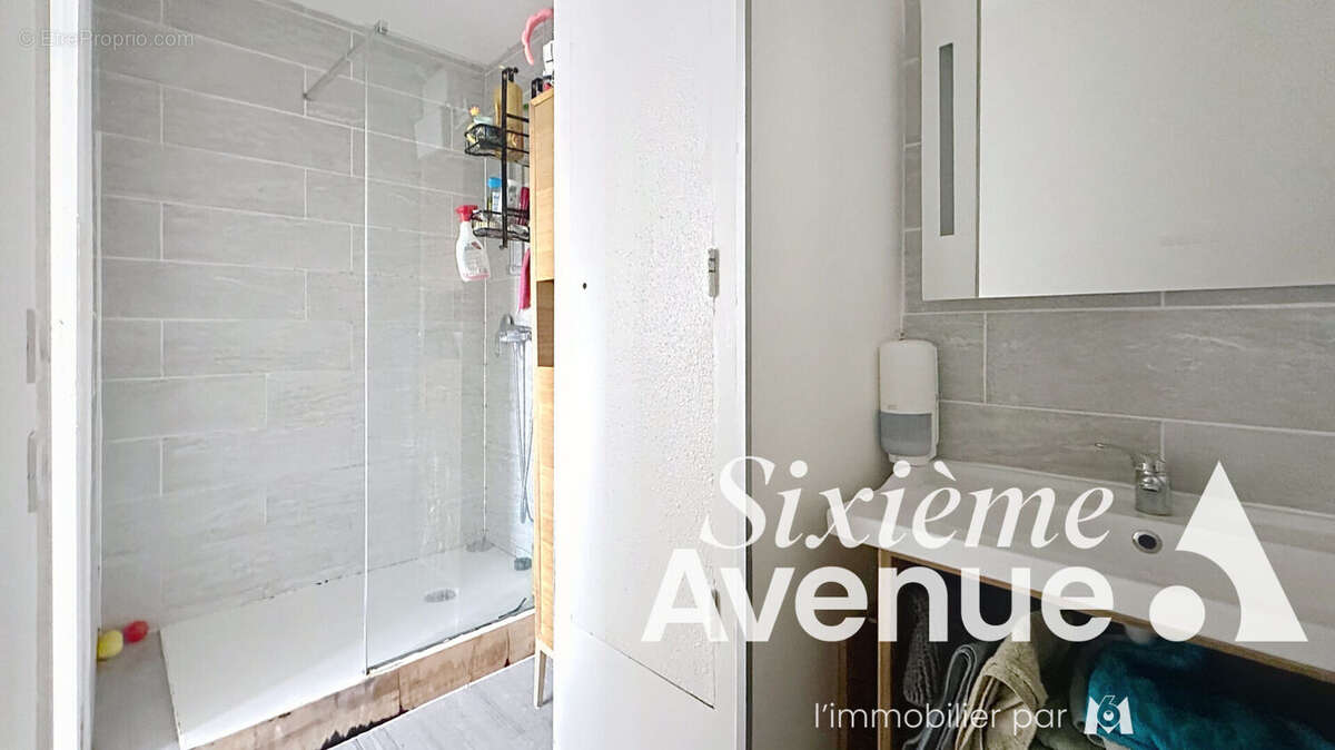Appartement Saint Priest 2 pièce(s) 52.94 m2 - photo 7