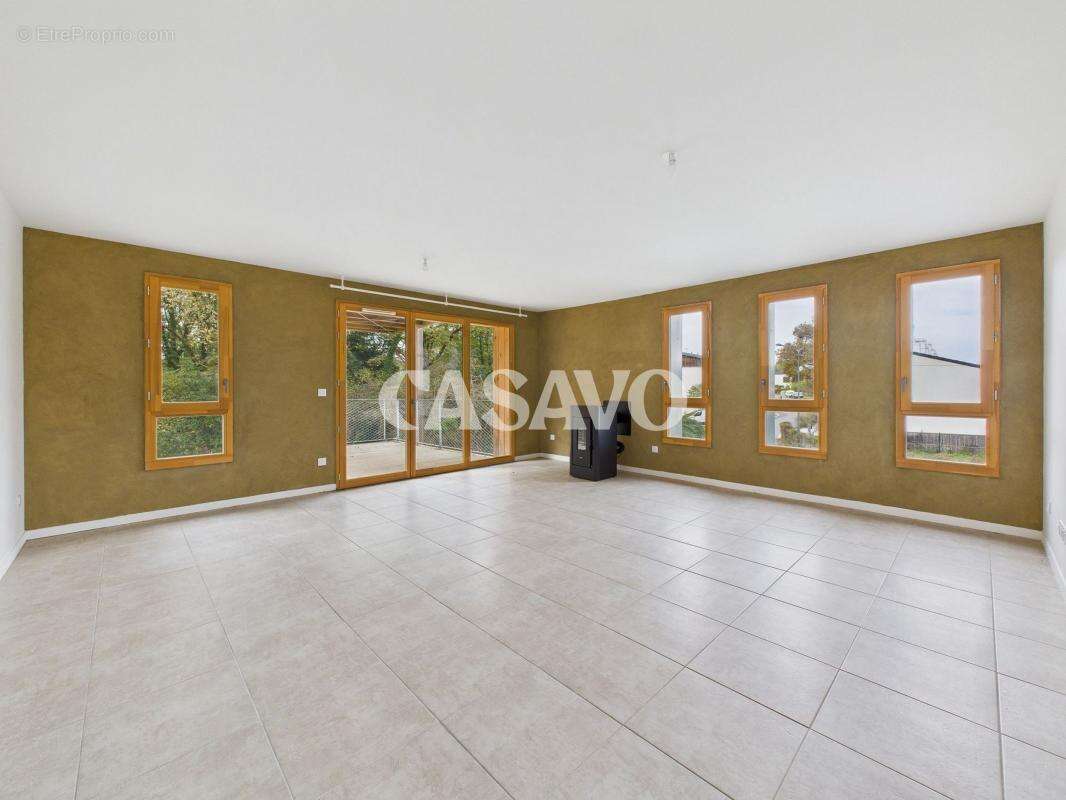 Appartement à AMBARES-ET-LAGRAVE