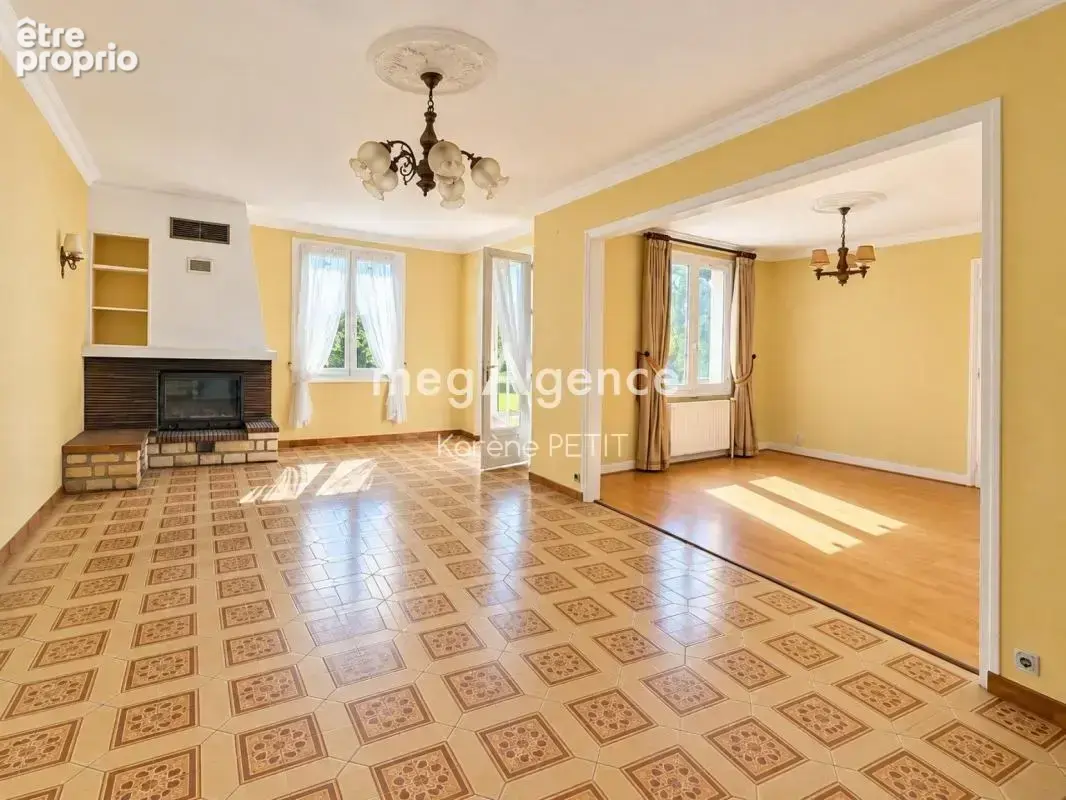 Maison familiale - beaux volumes et fort potentiel - photo 6