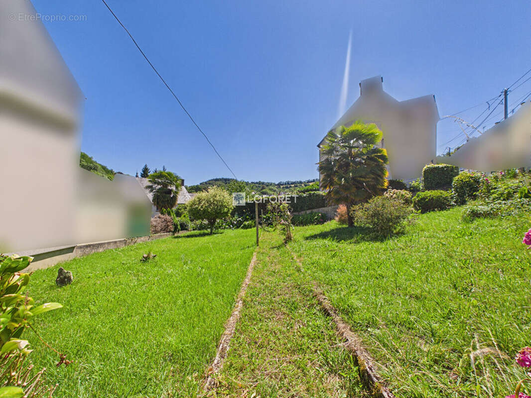 Terrain Chateaulin 386 m2 - photo 2