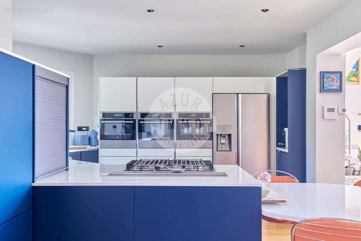 Maison à ROQUEVAIRE