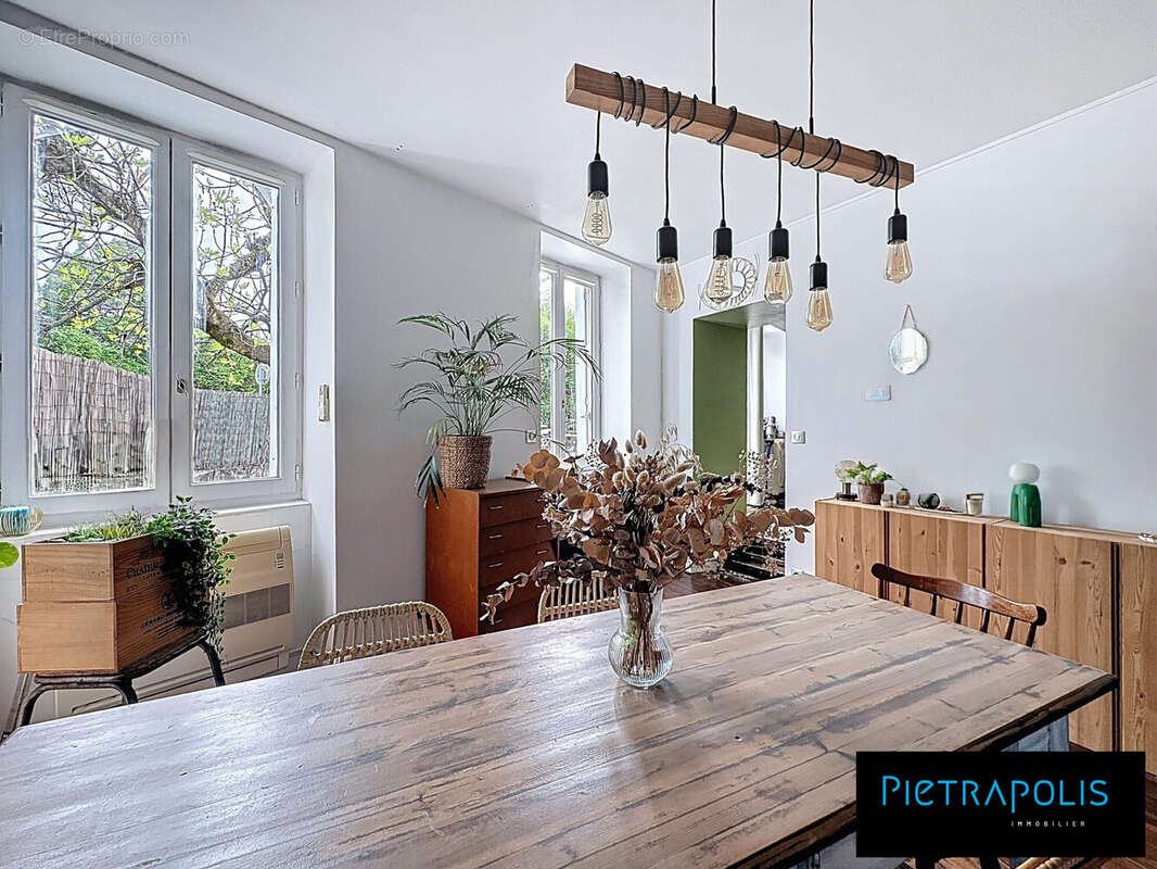 Appartement à SATHONAY-CAMP