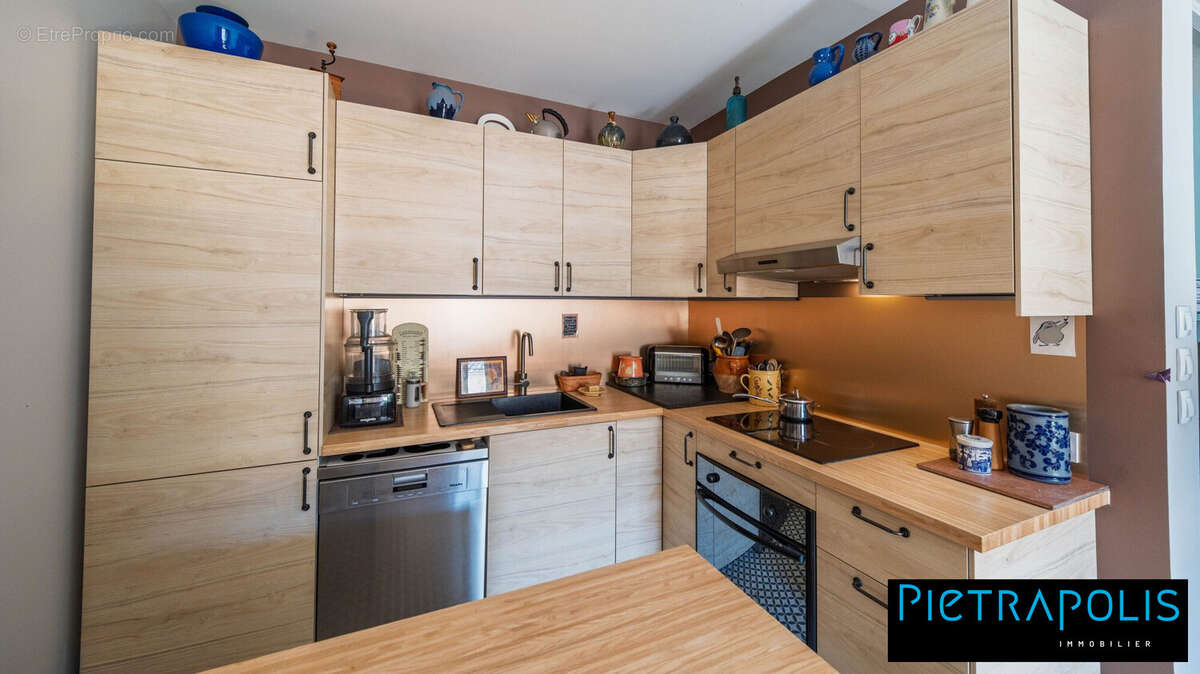 T3 CYRANO LYON 3 CUISINE - Appartement à LYON-3E