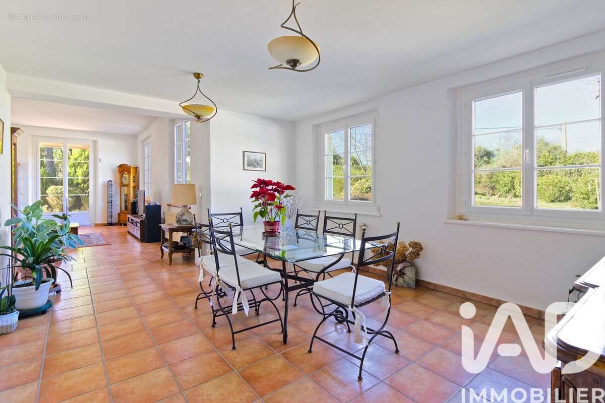 Photo 9 - Maison à ROQUEFORT-LES-PINS