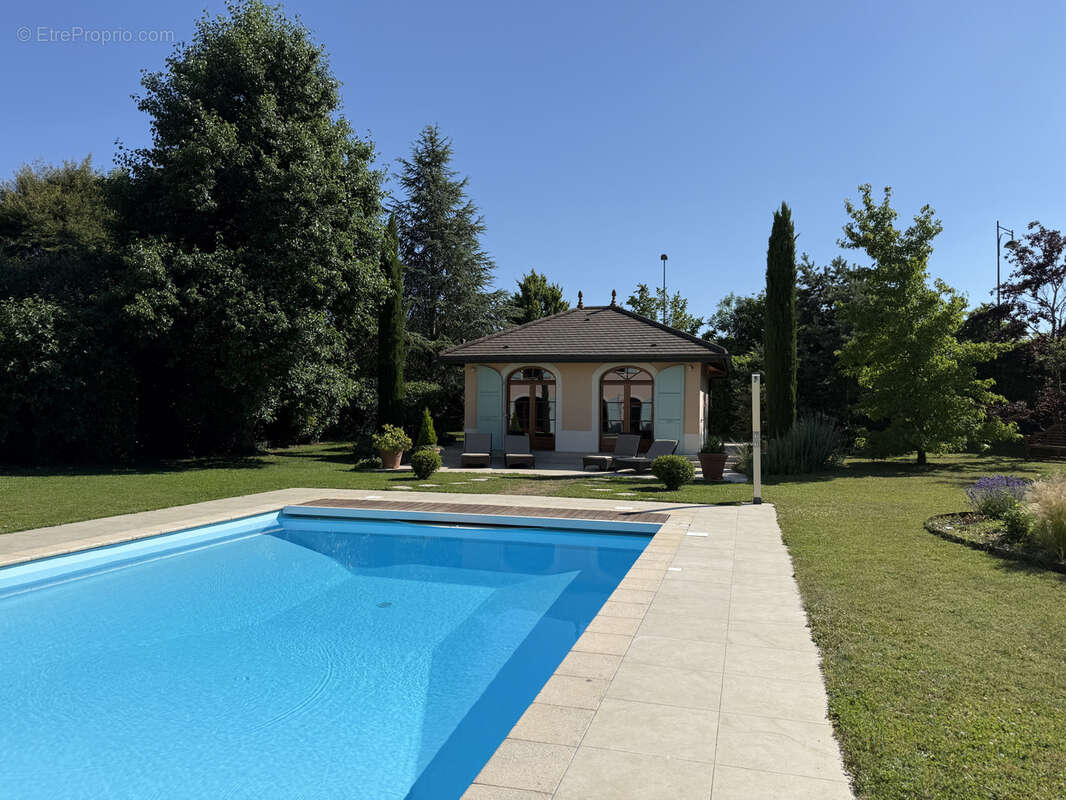 Maison à ECHENEVEX