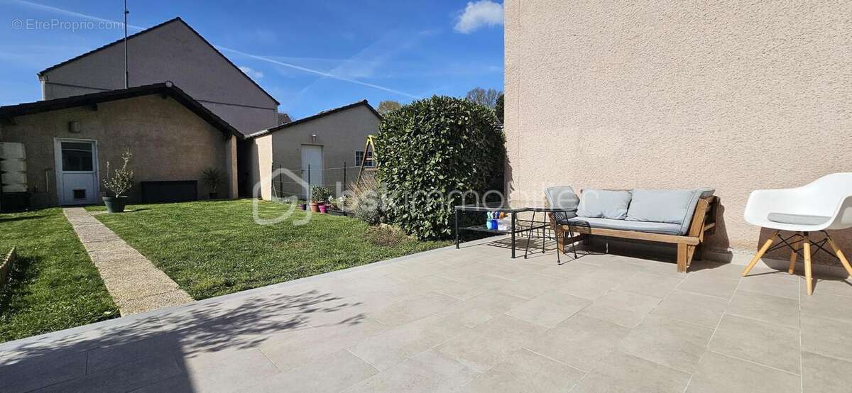 Maison à LISSES