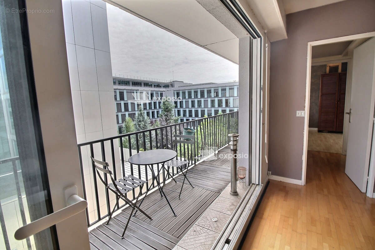Appartement à SURESNES