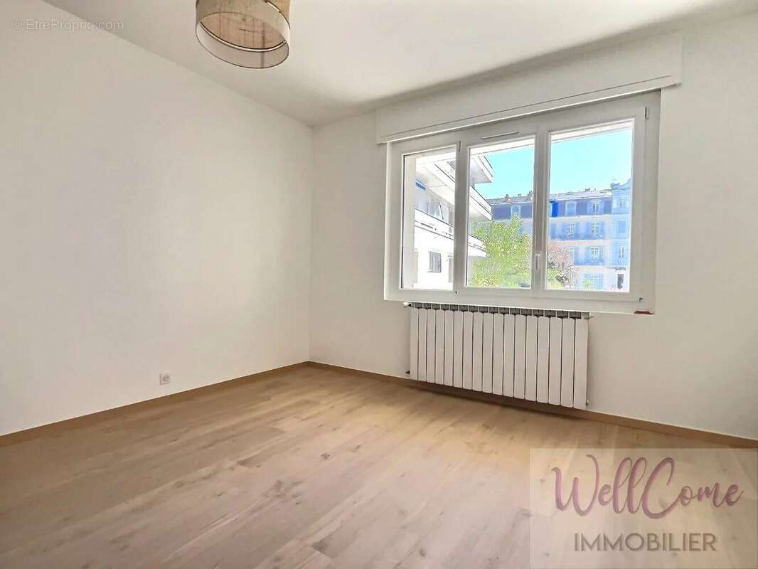 Appartement à AIX-LES-BAINS