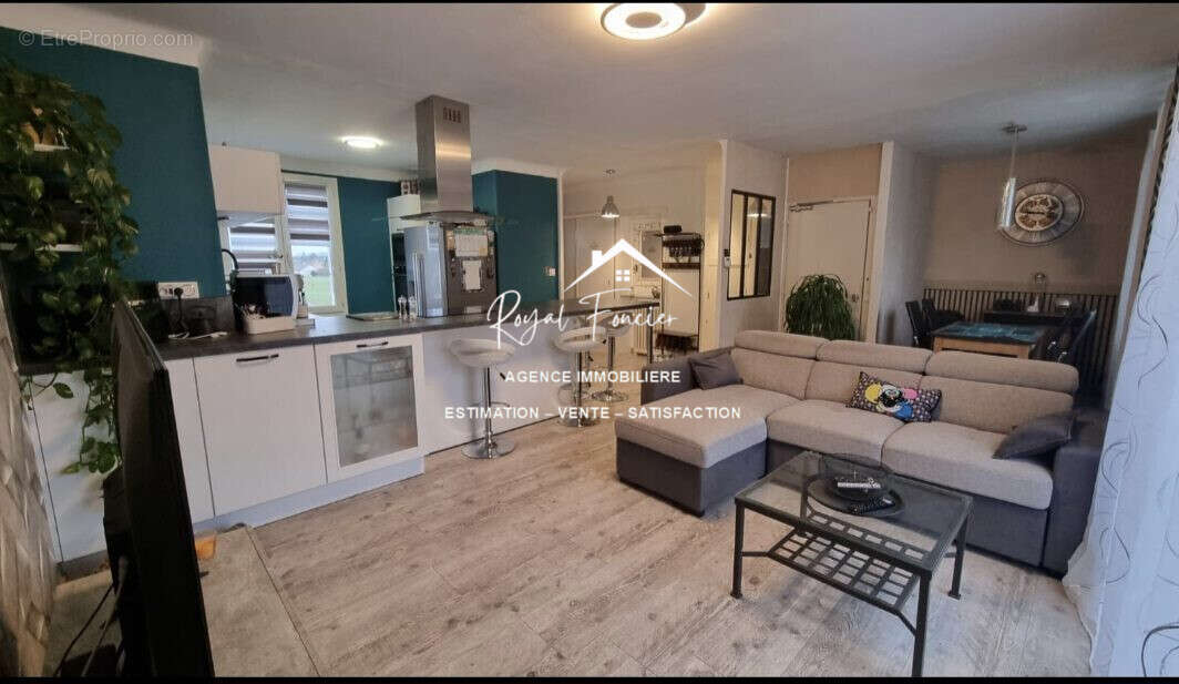 Maison à CHATELLERAULT