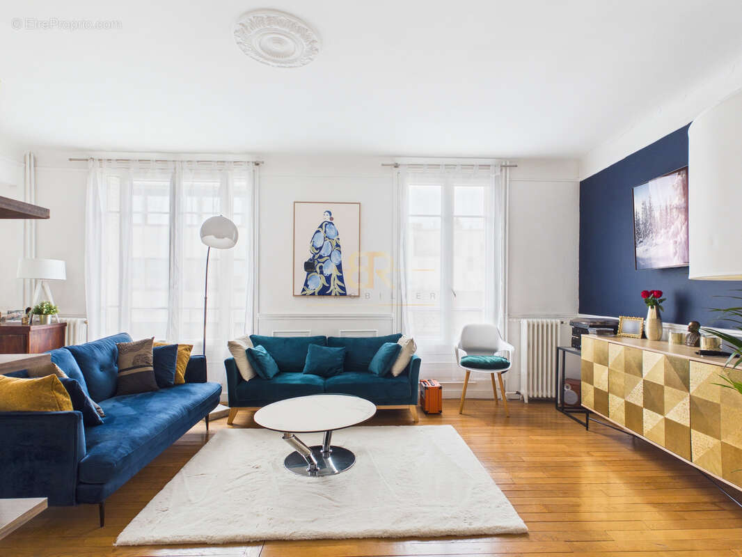 Appartement à SURESNES