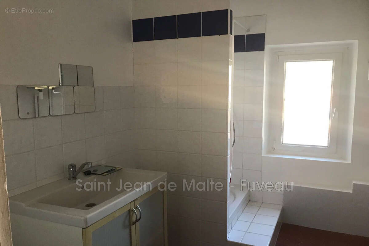 Appartement à ROUSSET