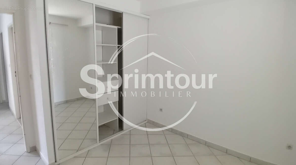 Appartement à BAIE-MAHAULT