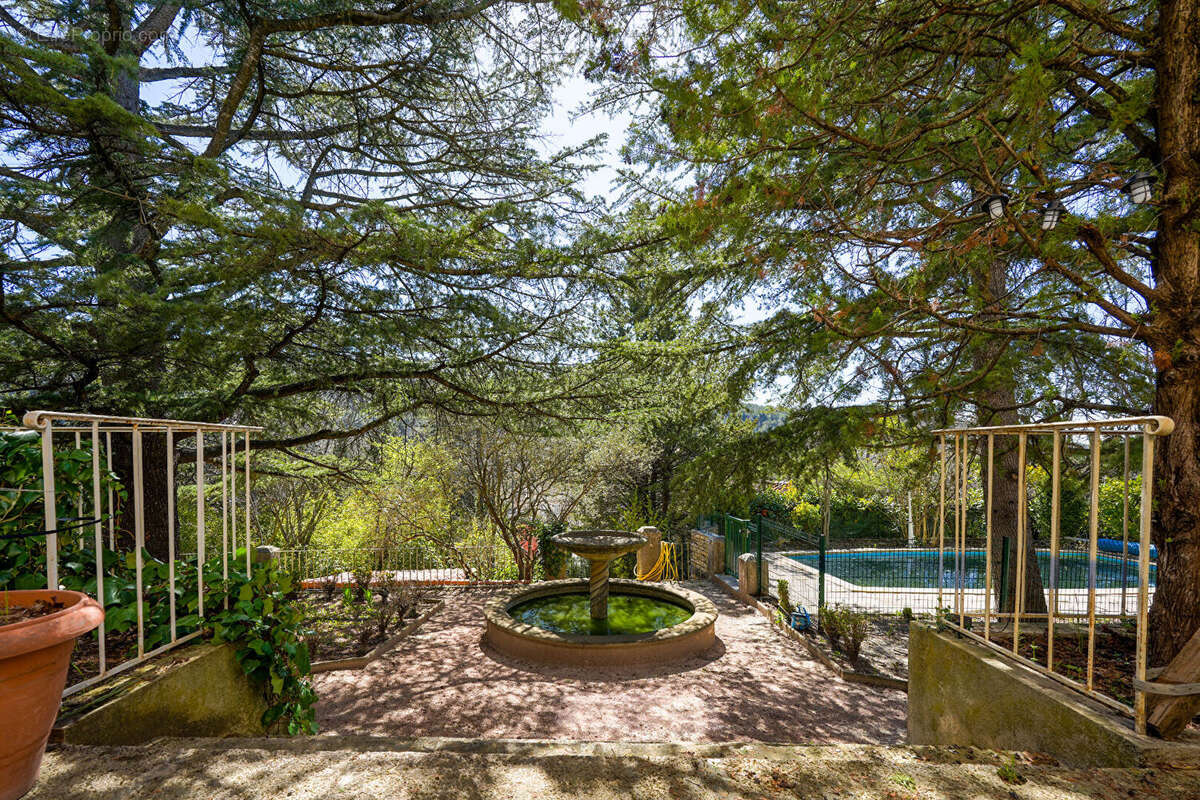 Appartement à LE THOLONET