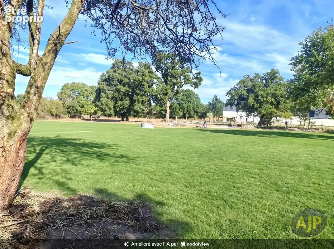 Terrain constructible 1076 m² - photo 2